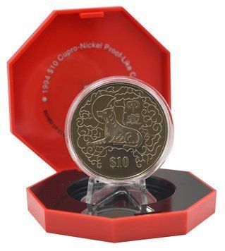 Монета Сінгапур 10 доларів 1994 Proof-like Східний календар &mdash; Рік собаки в сувенірній упаковці М22532 фото