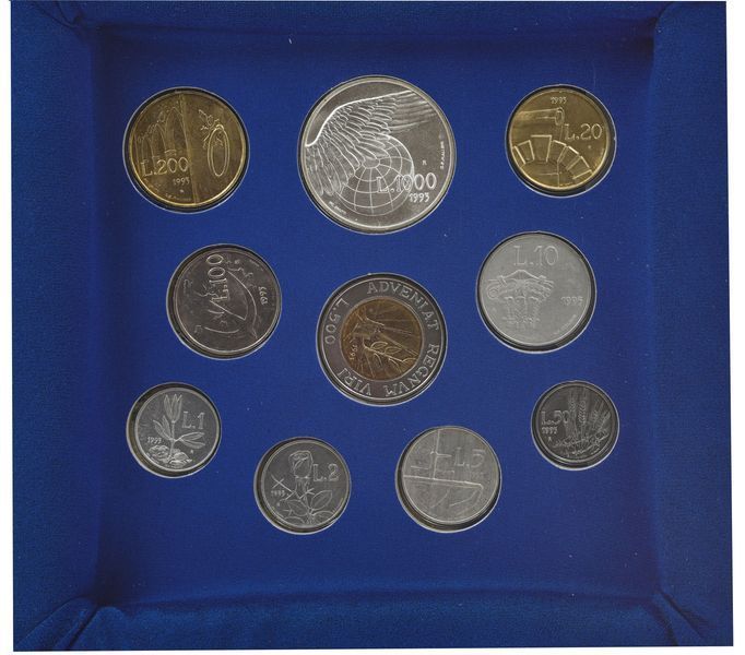 Набор монет Сан-Марино набор из 10 монет 1993 UNC 1, 2, 5, 10, 20, 50, 100, 200, 500, 1000 лир (серебро) М23379 фото
