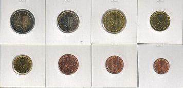 Набір монет Нідерланди набір з 8 монет євро 2000-2002 UNC 1, 2, 5, 10, 20, 50 євроцентів, 1, 2 євро М07841 фото