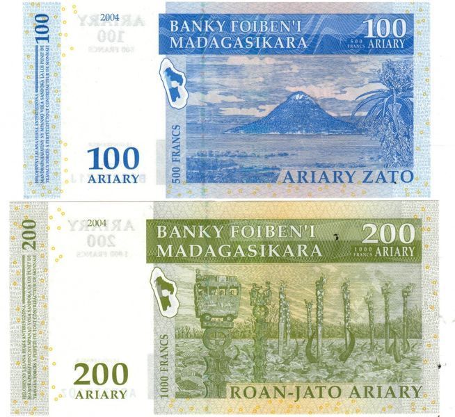 Мадагаскар набір з 2 банкнот 2004 UNC 100, 200 аріарі Б03939 фото