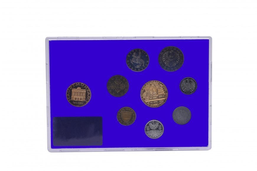 Набор монет Австрия набор из 9 монет 1988 UNC 2, 5, 10, 50 грош, 1, 5, 10 шиллингов, 2 медали в сувенирной упаковке М14953 фото