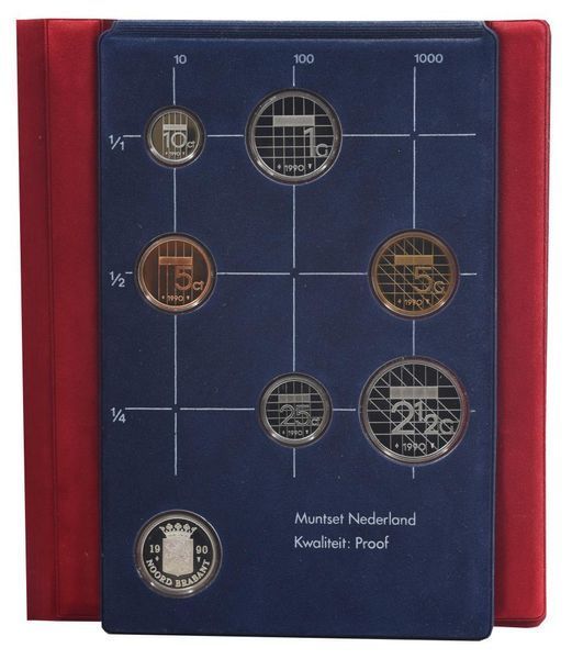 Набір монет Нідерланди набір з 6 монет 1990 Proof 5, 10, 25 центів, 1, 2,5, 5 гульденів, у сувенірній упаковці М20233 фото