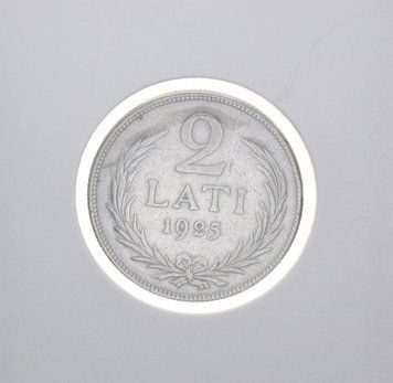 Латвія 2 лата 1925 F-VF Срібло М10950 фото