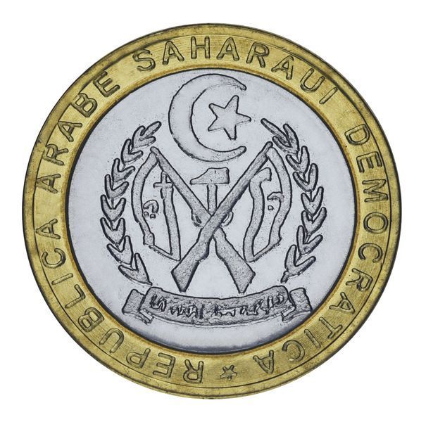 Coin Western Sahara 500 Pesetas 2004 Bimetal AU-UNC Animals &ndash; Sahara Nature