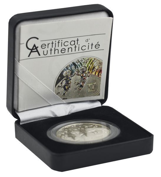 Монета Камерун 500 франків 2010 Срібло UNC Знаки зодіаку - Близнюки М20583 фото