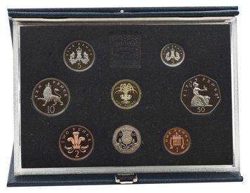 Набір монет Великобританія набір з 8 монет 1990 Proof 1, 2, 5, 5, 10, 20, 50 пенсів, 1 фунт у сувенірному пакуванні М23763 фото