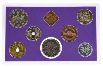 Набір монет Японія набір із 8 монет 1993 UNC Рік Півня 1, 5, 10, 50, 100, 500, 500 єн, пам&rsquo;ятна медаль М21320 фото