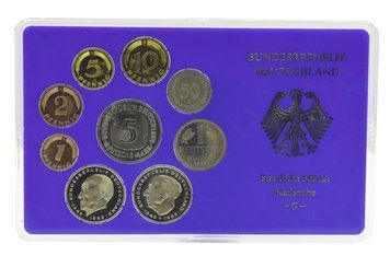 Набір монет Німеччина набір з 10 монет 1976 Proof G 1, 2, 5, 10, 50 пфенігів, 1, 2, 2, 2, 5 марок у сувенірній упаковці М22742 фото