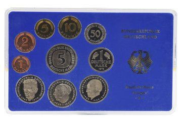Набір монет Німеччина набір з 10 монет 1979 Proof F 1, 2, 5, 10, 50 пфенігів, 1, 2, 2, 2, 5 марок у сувенірній упаковці М22744 фото