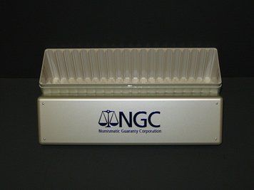 Бокс для монет в слабких.&nbsp;NGC А04295 фото