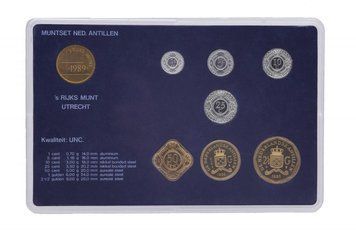 Нідерландські Антильські острови набір з 8 монет 1989 UNC 1, 5, 10, 25, 50 центів, 1, 2,5 гульдена плюс жетон М13747 фото
