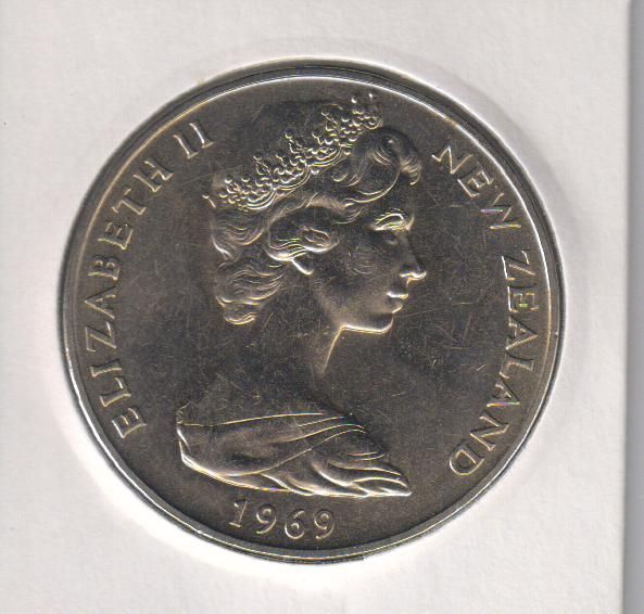 Нова Зеландія 1 долар 1 969 &laquo;200 років подорожі Капітана Кука&raquo; UNC (KM#40.1) М05943 фото