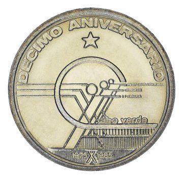 Монета Кабо-Верде 10 ескудо 1985 UNC 10 років Незалежності М22749 фото
