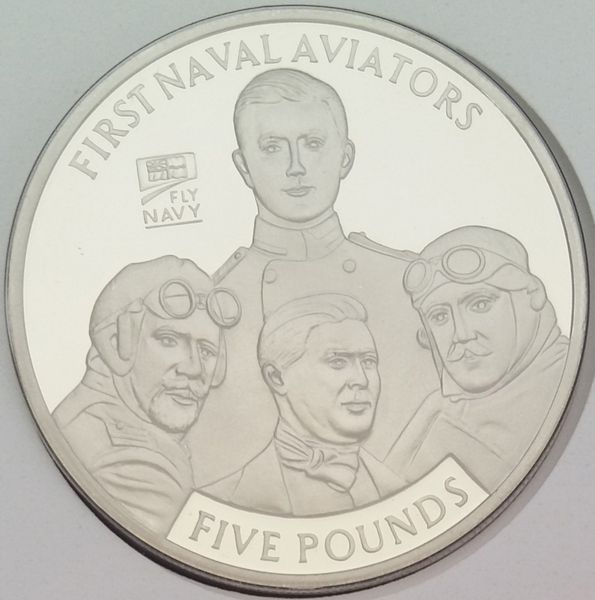 Монета Гернси 5 фунтов 2009 &laquo;Военно-морской флот - Первые летчики&raquo; UNC М08742 фото