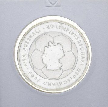 Монета Німеччина 10 євро 2003 &laquo;Чемпіонат світу з футболу в Німеччині в 2006 році&raquo; UNC М10881 фото